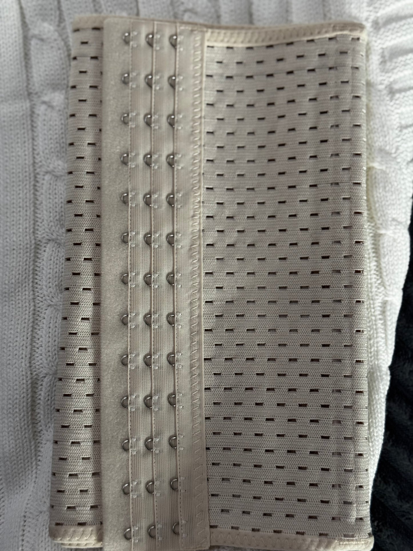3 Hook Mesh Waist Trainer